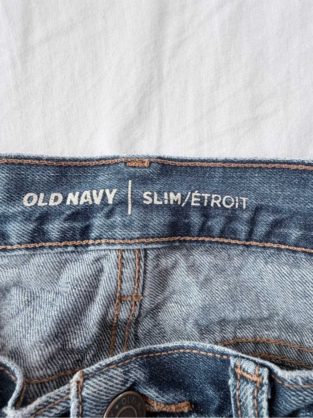 Old Navy Men’s Blue Denim Slim Fit Medium Wash Jeans 5 Pockets Size 30 x 34
